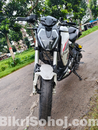 Benelli 165s